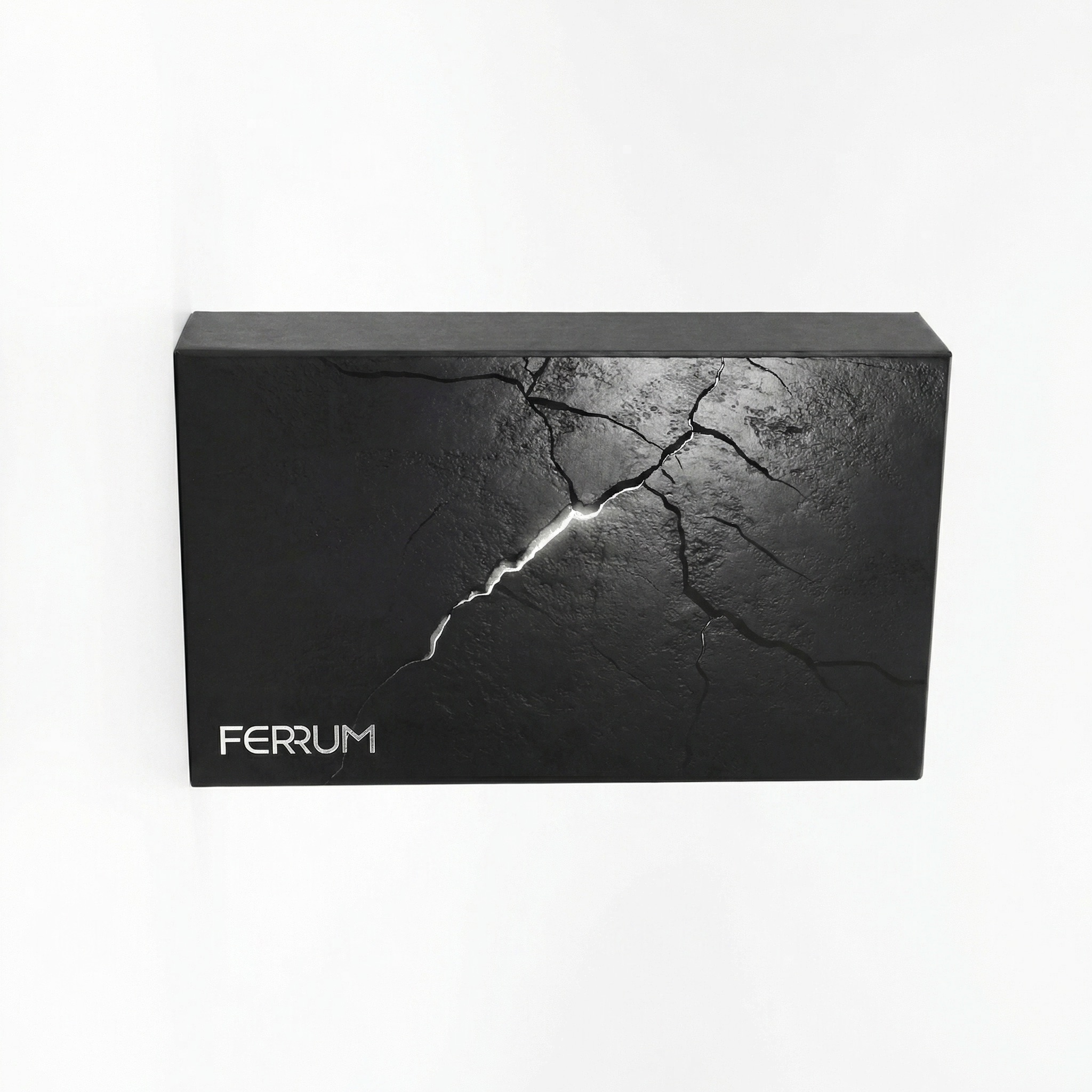 Подарочная коробка FERRUM — закрытая, магнитная упаковка