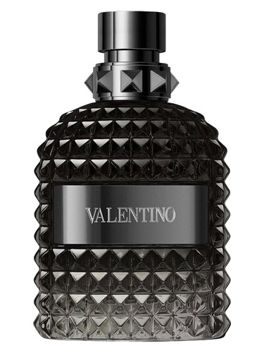 Black Suede Essential Avon — аромат