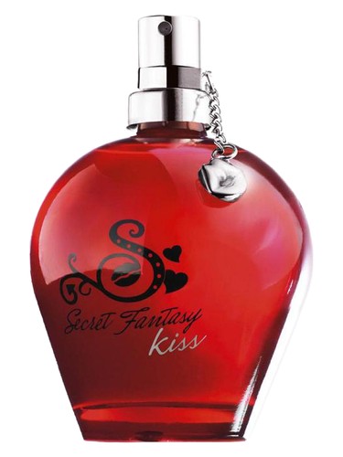 Secret Fantasy Kiss Avon