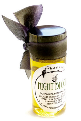 Night Bloom Phoenix Botanicals — аромат
