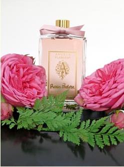 Rose Poudree Angela Flanders — аромат