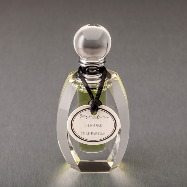 Demure Signature Fragrances — аромат