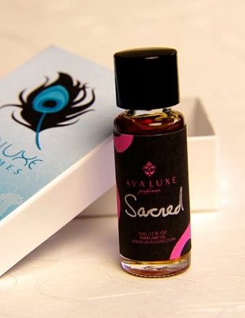 Sacred Ava Luxe — аромат