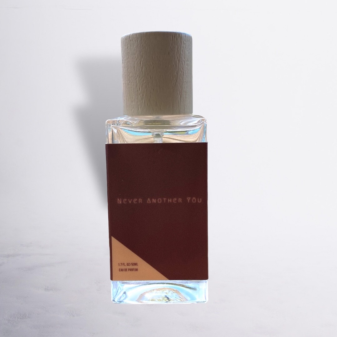 Never Another Yöu Pink MahogHany Fragrances — аромат